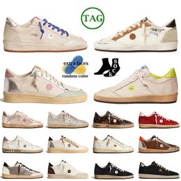 2024 Low Top OG Designer Casual Shoes Ball Star Luxury Gold Glitter Suede Leather Trainers Handmade Womens Mens Loafers Italy Brand Vintage Silver Upper Sneakers