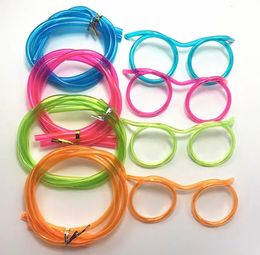 200pcs Novelty Multi-colors Glasses Straw Funny Drinking Frames Eyeglasses Straws DIY Children Kids Drinkware Supplies SN923