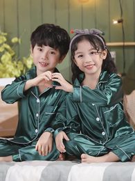 Kids Button Up Satin Pyjamas Outfits Toddler Baby Boy Girl Silk Pyjamas Pyjamas Satin Set Child Sleepwear Nightgown 240123