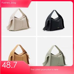 Bag Luna Songmont Handle Designer Clutch Basket Crossbody Song Handbag Bucket Bags Underarm Hobo Shoulder Axillary Large Half Moon Leather Tote s