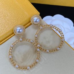 Luxury Designer Pearl Circle Hanging Earrings Classic Style High end High Quality Jewelry Party Wedding Bride Gift