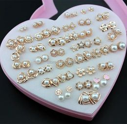 Charm Fashion Women's Jewellery 36 Pairs/lot Light Rose Gold Earrings Random Styles Imitation Pearls Stud Earrings Christmas Gift Me223
