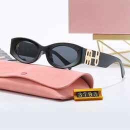 Designer For Women Mens sunmmer beach UV Protection Fashion Sunglass Letter Casual Retro Eyeglasses Metal Full Frame With Box
