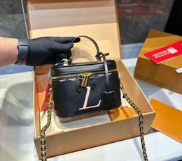 luxury crossbody bags Handbag Makeups Bag VANITY Cosmetic Designer Makeup Women Travel Embossed flower Shoulder bag
