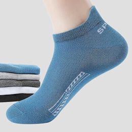 Sports Socks 5Pairs High Quality Men Ankle Socks Breathable Cotton Sports Socks Mesh Casual Athletic Summer Thin Cut Short Sokken Size 38-45 YQ240126