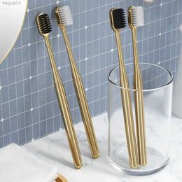 Toothbrush Kingubznis Luxury Soft Toothbrush Men Women Adult Tooth Brush Gold Silver Dental Brushes Elegance Gentle Toothbrushes