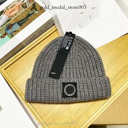 Stone Designer Knit Cap Europe And The United States Hot Hat Cotton Material Windproof Warm Average Size Optional Gift Box Packaging 240 544