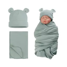 Blankets 2PCS Born Baby Wrap Blanket With Cute Hat Two-piece Set Birthday Gift Stuff