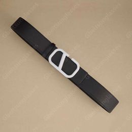 VT Buckle Belt Designer Belt Real Leather Standard Cintura Di Lusso Womens Mens Formal Luxury Belts Gold White Black Vivi Buckle
