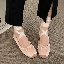 Flower bow ballet shoes women's flat shoes square toe shoes retro ballet style shoes in 2024