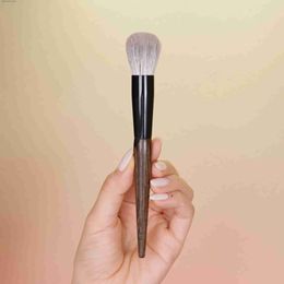 Makeup Brushes Qiaolianggong Hand made Makeup Brush Snow Fox Hair Mixed Goat Wool Round Head powder blusher Brush Black Persimmon Handle Q240126