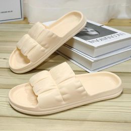 Slippers High Quality 2024 Men Outdoor Flip Flops Indoor Cloud Soft Sole Mens Non-slip Bathroom Slipper Beach Home Shoes