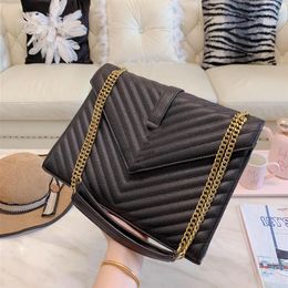 Ladies One Shoulder Portable Messenger Bag Fashion Casual Chain Wallet High Quality Leather Black Grey Red Whole227R