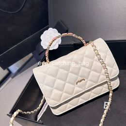 Famous Designer Camellia Handle Classic Tote Bag French Brand Lady Fashion Shoulder High Quality Diamond Lattice Paris Double Letter Ladies Messenger Bags
