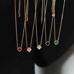 Van Clover Necklace Designer Four Leaf Pendant Sicilian Light Luxury Double Sided Grass Gold Small Simple Mini Lucky Collar Chain Fe 7V4 SZKJ SZKJ