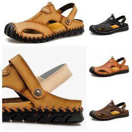 Designers new best-selling outdoor mens womens casual sandals with straps leather flip flops womens agate black brown beach shoes