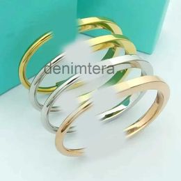 Designer Bracelet u Lock Smooth Bracelets Fashion Gold Material Half Diamond Lock Bracelet Couples 925 Silver 5H6O