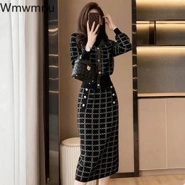 Casual Sweater Tracksuit Slim Plaid Vintage Knit Skirt 2 Piece Set Fashion Short Tops Bodycon Faldas Elegant Formal Ensembles 240124