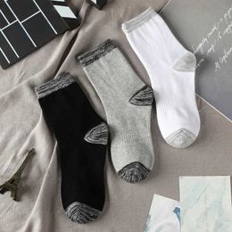 Sports Socks 6 Pairs Men Combed Cotton Sports Socks Breathable Comfortable Sweat-Absorbent Durable Black And White Running Hiking Sports Sock YQ240126