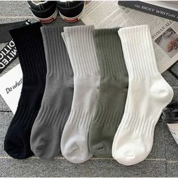 Sports Socks Men's High Rubber Band Waist Couple Mid Tube Sports Solid Socks Spring/Summer Basketball Socks Cycling Socks YQ240126