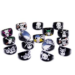 Band Rings Wholesale Lots 20pcs cartoon Black Skull Samurai Pirate Kids boy Rings Halloween Acrylic Jewellery TRICK OR TREAT party gift 240125