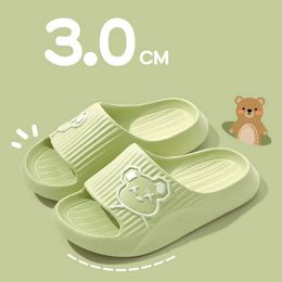 Slippers Shower Slippers Women Men Thick Platform Flat Bear Cat Cartoon Slipper Flip Flops Summer Beach Sandals Lady Home SlidesL2401