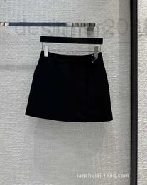 Skirts Designer designer Women's small fashionable high-waisted straight tube buttocks mini woolen skirt LI9N