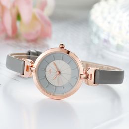 Womens senior sense light luxury simple retro dial thin leisure belt waterproof quartz watch G7