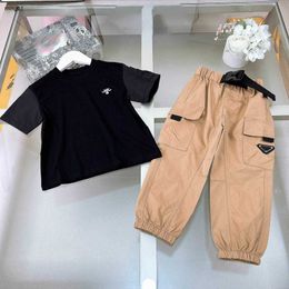 Brand kids Tracksuits Baby summer Short sleeved suit Size 100-150 Spliced design round neck T-shirt and work pants Jan20