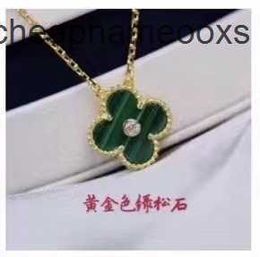 Original 1to1 Van CA version V High Golden Fan Family Four Leaf Grass Necklace Single Flower Double sided Pendant Red Agate Thick Plated 18k Rose Gold White ShelO9T4