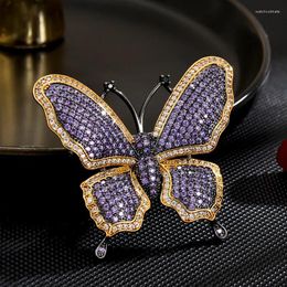 Brooches SUYU Winter European Exquisite Butterfly Design Brooch Women's Luxury Elegant Fashion Clothing Accessories Coat Pins