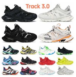 Top 2024 Designer di marca Track Scarpe casual Piattaforma 17fw Sneakers Vintage Triple Nero Bianco Beige Tracks Runner 3 3.0 Tess.s.Scarpe da ginnastica di lusso Dhgate 36-45