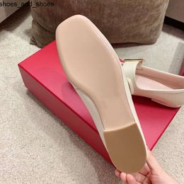 100% leather designer sandals slides Women Dress shoes White Mary Jane Summer 2024 French chunky heels lady like style small the soft platform single