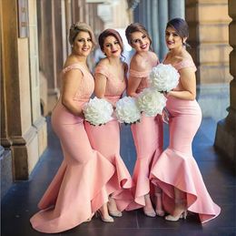 2024 New Arabic Bridesmaids Dresses Sweetheart Off Shoulders Backless Lace Bodice High Low Dubai Ruffle Skirt Maid of the Honor Dresses