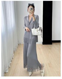 Work Dresses Miyake Fashion Women's 2024 Autumn Design Sense Elegant Tassel Solid Coat Top Crop Bottom Wear