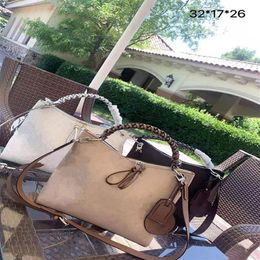 Totes One For Shoulder Aslant Bales Homeless Women Leather Backpack Handbag Messenger Bags Woman Ladies Womens Handbags Purses Tot270M