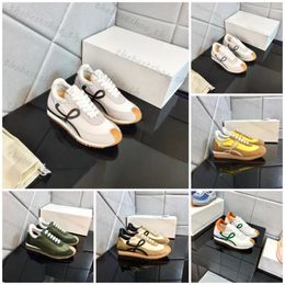 Designer Casual Shoes Flow Runner Sneakers Classic Men Spanish Flats Women Popular Versatile Outdoor Soft Travel Upper Suede Casual Shoes