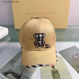 Designer burberys Caps Spring/summer Trend New Super Cute Little Bear Embroidered Baseball Hat Casual Versatile Duck Tongue B Family burbery hats mens hat 5507