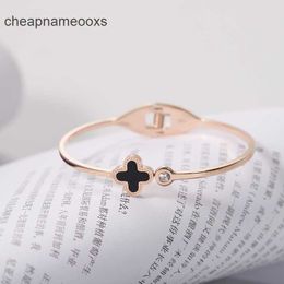 Original 1to1 Van CA version of Korean four leaf clover bracelet rose gold 18k fashionable open hand decoration with diamond inlay womensn ewp ersonalizeds taLNOD