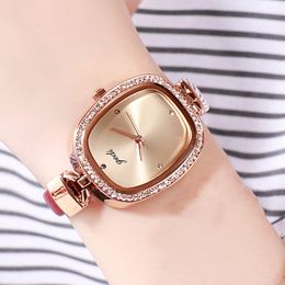 Womens high-grade light luxury fashion round retro temperament simple belt waterproof quartz watch V6