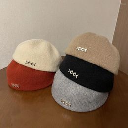 Berets Winter Metal Tag Knitted Beret Ladies Fashion Solid Colour Painter's Hat Korean Style Street Beat Octagonal Cap