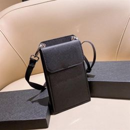 2023 Mens Mini Phone Bags Designers Crossbody Smartphone Bags Single Shoulder Fashion Lady Tiny Purses Change Purse Triangle211i