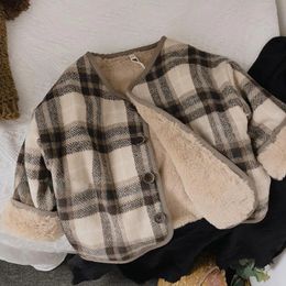 Woolen Plaid Childrens Plush Coat Korean Version Autumn and Winter Boys Girls Coats Loose Baby Cotton Padded Clothes 240125