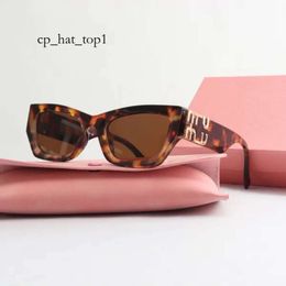 Designer Miuity Miu Sunglasses Personality Mirror Leg Metal Large Letter Design Multicolor Brand Miui Glasses Factory Outlet Promotional 2266