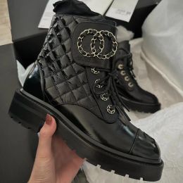 Casual shoes New style winter Boots Womens men Ankle Designers Martin flat leather booties platform outdoors chain buckle boot luxury snow designer lady travel Warm