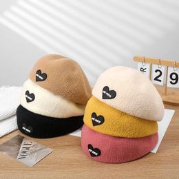 Berets Women Autumn Winter Beret Love Heart Label Forward Hat Korean Version Fashion Reverse Wearing Caps Niche Design Painter Hats