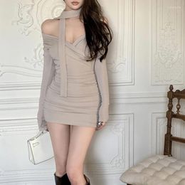 Casual Dresses V-neck Pleated Solid Colour Long-sleeved Dress Women 2024 Spring Korean Sexy Slim All Match Mini With Scarf