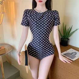 Women's Swimwear Wisuwore 2024 Women One Pieces Swimsuit Plaid Sexy Open Back Short Sleeve Monokini Spring Wear Swimming Suit