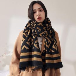 Bow Ties 2021 Imitation Cashmere Scarf Female Autumn Winter Warm Printing Champagne Gold Elegant Celebrity Shawl282Y