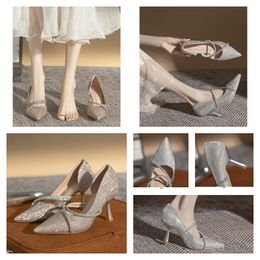 Kleiderschuhe elegantes Sommerdreieck gebürstete Leder Sandalen Schuhe für Frauen Slingback Pumps Luxusschuh Frauen High Heels Party Hochzeit Hochzeit